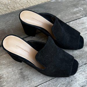 Size 6 // Women's Banana Republic Heeled Black Suede Mules